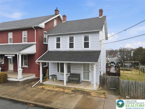 105 S 2nd St, Coplay, PA, 18037-1001 | Card Image