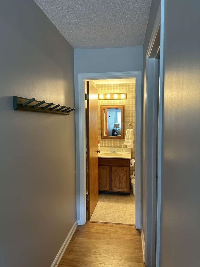B3 - 32 Route 103 S, Condo with 3 bedrooms, 2 bathrooms and null parking in Ludlow VT | Image 10