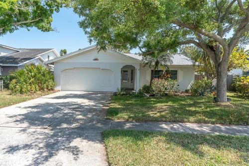 5619 Denver St Ne, ST PETERSBURG, FL, 33703-1851 | Card Image