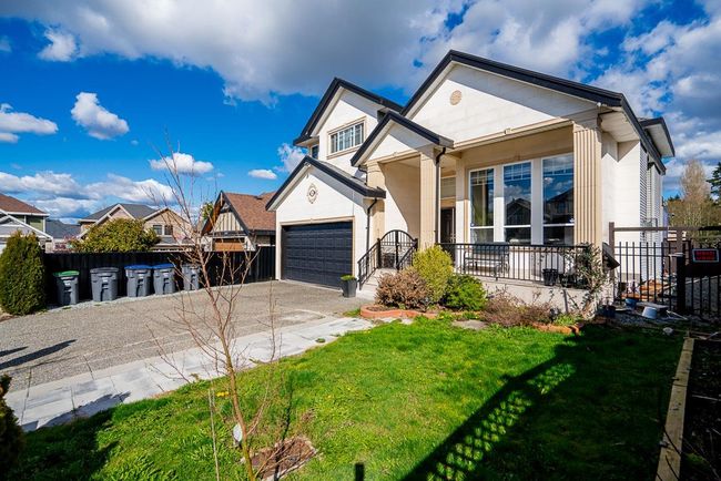 7520 144 A Street, House other with 8 bedrooms, 6 bathrooms and 5 parking in Surrey BC | Image 2