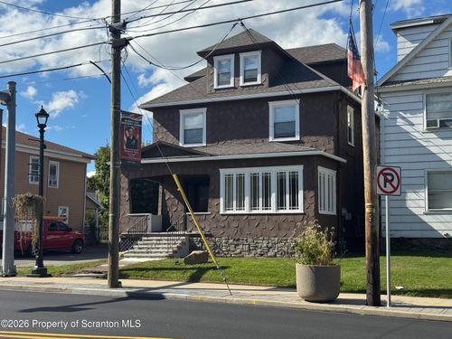 815-813-815 Main St, Dickson City, PA, 18519-1529 | Card Image