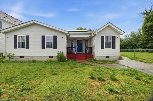 1704 Oakfield Ave, Norfolk, VA, 23523-1836 | Card Image