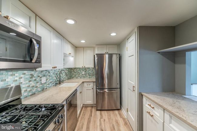 322 - 322 Old Forge Xing, Townhouse with 2 bedrooms, 2 bathrooms and null parking in DEVON PA | Image 7
