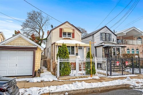 13011 147th St, Jamaica, NY, 11436-2312 | Card Image