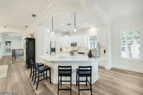 apt-201-9097 Cherry Oaks Trl, NAPLES, FL, 34114-0801 | Card Image