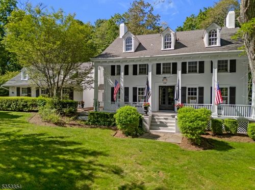 131 Anderson Hill Rd, Bernardsville, NJ, 07924-1831 | Card Image