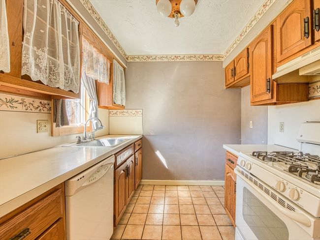 APT-4-5 - 489 Turnpike St, Condo with 2 bedrooms, 2 bathrooms and 2 parking in South Easton MA | Image 7