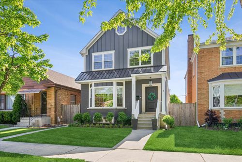 6205 N Tripp Ave, Chicago, IL, 60646-5119 | Card Image