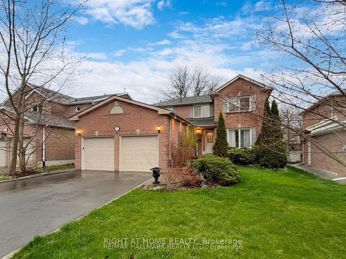 273 Mccaffrey Rd, Newmarket, ON, L3X1J5 | Card Image
