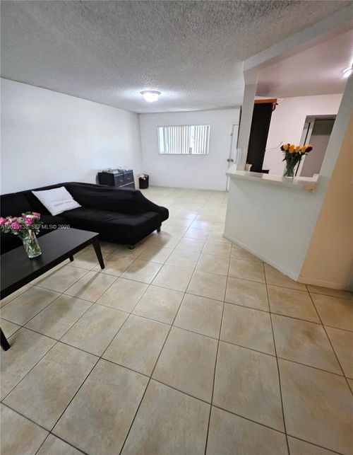 103-3465 Nw 44th St, Lauderdale Lakes, FL, 33309-4263 | Card Image