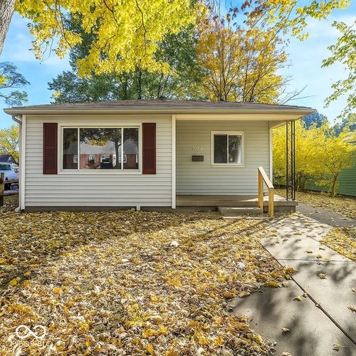 1905 N Dequincy St, Indianapolis, IN, 46218-4633 | Card Image