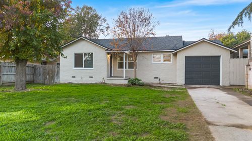212 Sonoma Ave, Chowchilla, CA, 93610-2532 | Card Image