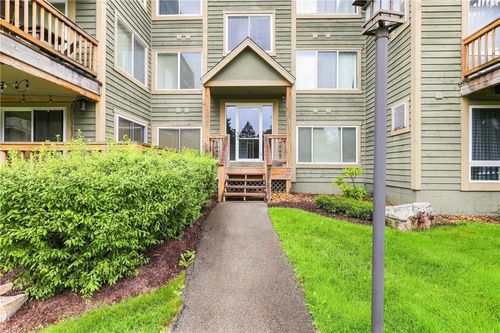 5312 Summit Dr, Hidden Valley, PA, 15502-1604 | Card Image