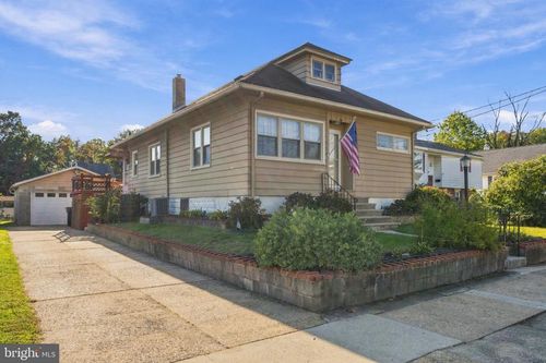 69 Hess Ave, Woodbury, NJ, 08096-1646 | Card Image
