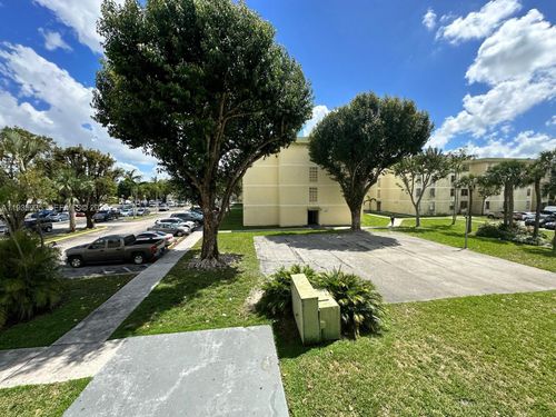 apt-301-1875 W 56th St, Hialeah, FL, 33012-7350 | Card Image
