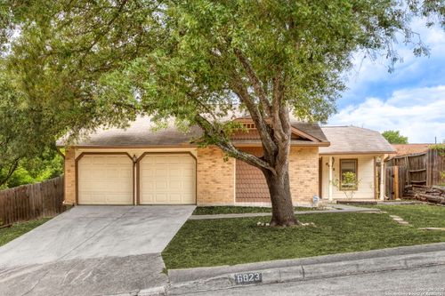 6823 Hillside Peak, San Antonio, TX, 78233-3870 | Card Image