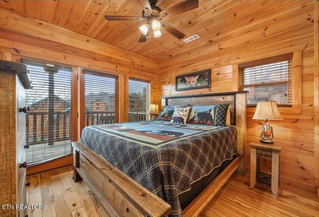 880 Great Smoky Way, House other with 4 bedrooms, 4 bathrooms and null parking in Gatlinburg TN | Image 40
