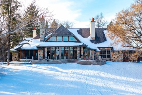 1102 32nd Avenue S, Fargo, ND, 58103 | Card Image