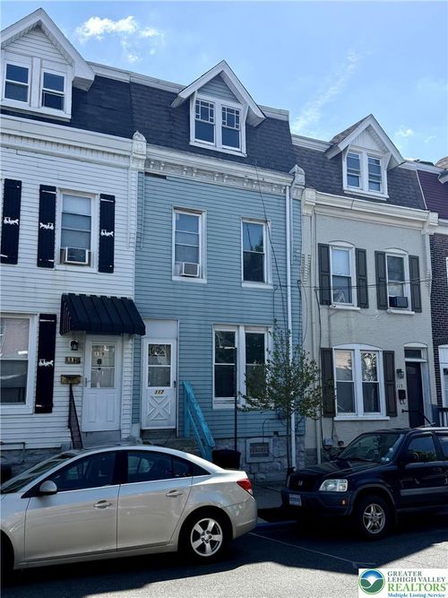 117 Ridge Ave, Allentown, PA, 18101-1921 | Card Image