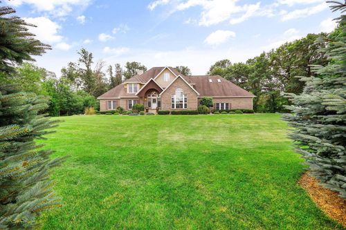 N7786 Legend Lake Circle, Germantown, WI, 53950 | Card Image