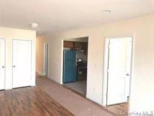 6728 48th Ave, Woodside, NY, 11377-5948 | Card Image