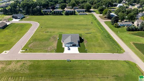 1302 Castle St, Larchwood, IA, 51241-7641 | Card Image