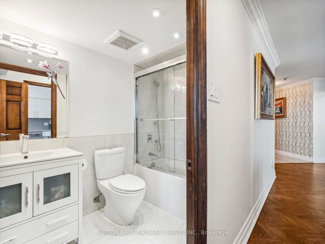 604 - 7 Townsgate Dr, Condo with 2 bedrooms, 2 bathrooms and 2 parking in Vaughan ON | Image 18