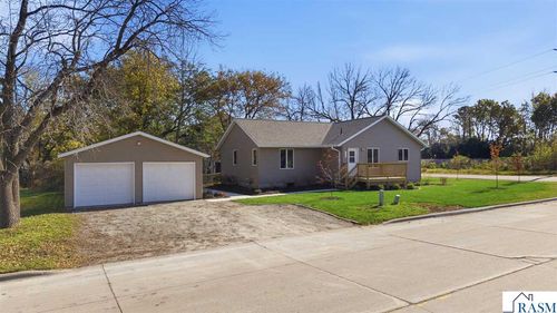 439 11th Street, Waseca, MN, 56093 | Card Image