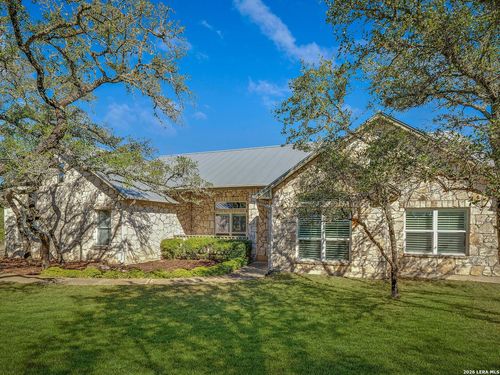 7807 Rocking Horse Ln, Boerne, TX, 78015-4710 | Card Image