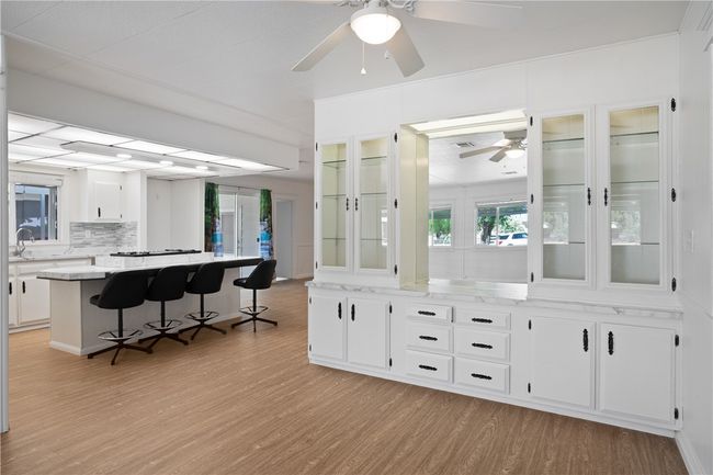 Dining Area | Image 16