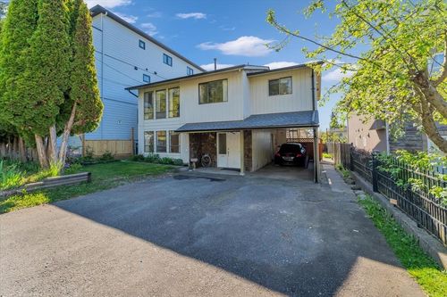 7266 17th Avenue, Burnaby, BC, V3N1K9 | Card Image