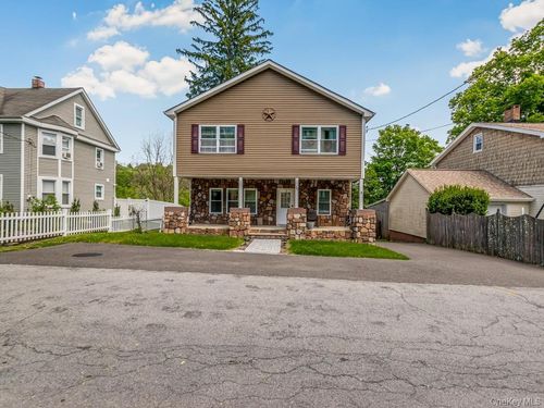 30 High St, Unionville, NY, 10988-2005 | Card Image