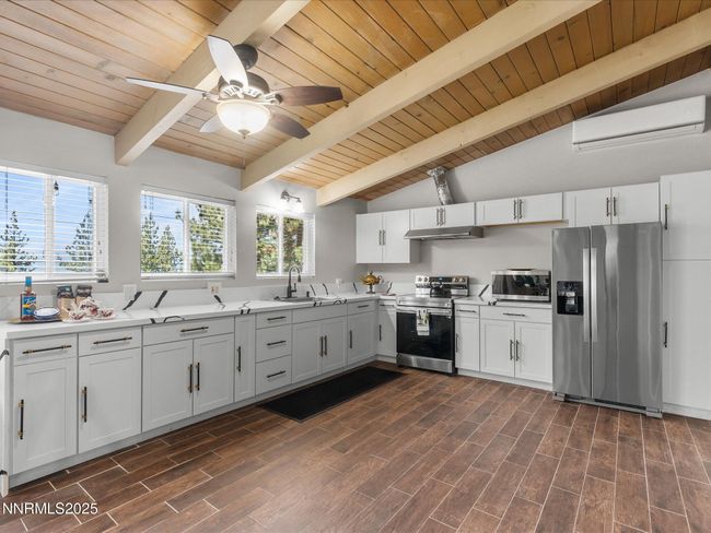 699 Lakeview Dr, House other with 3 bedrooms, 2 bathrooms and 2 parking in Zephyr Cove NV | Image 11
