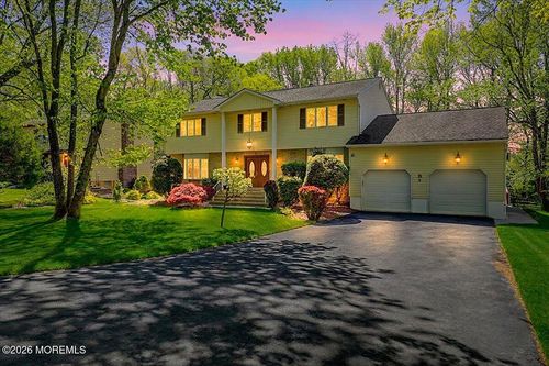 9 Manor Court, Manalapan, NJ, 07726 | Card Image