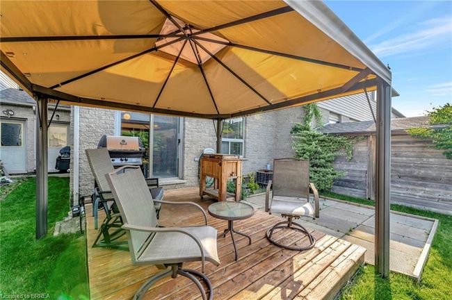 88 Foxborough Dr, Townhouse with 3 bedrooms, 2 bathrooms and 3 parking in Ancaster ON | Image 22