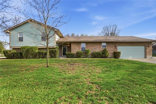 631 Wilson Park Dr, West Carrollton, OH, 45449-1660 | Card Image