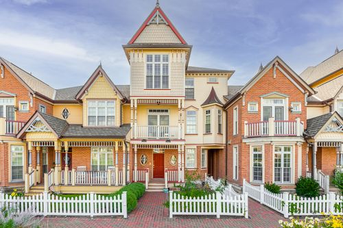 202a-4151 Royal Mews Cir, Naperville, IL, 60564-7176 | Card Image
