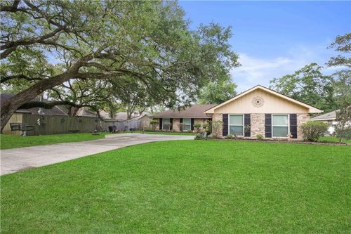 553 Manchester Dr, Slidell, LA, 70461-4917 | Card Image