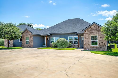 2710 James Rd, Granbury, TX, 76049-2928 | Card Image