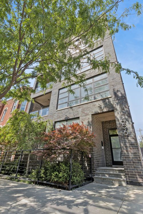 2-456 N Carpenter St, Chicago, IL, 60642-6570 | Card Image