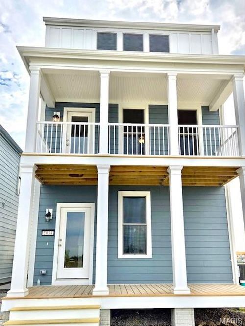 5034 Becks Landing Ln, Saint Charles, MO, 63301-8570 | Card Image