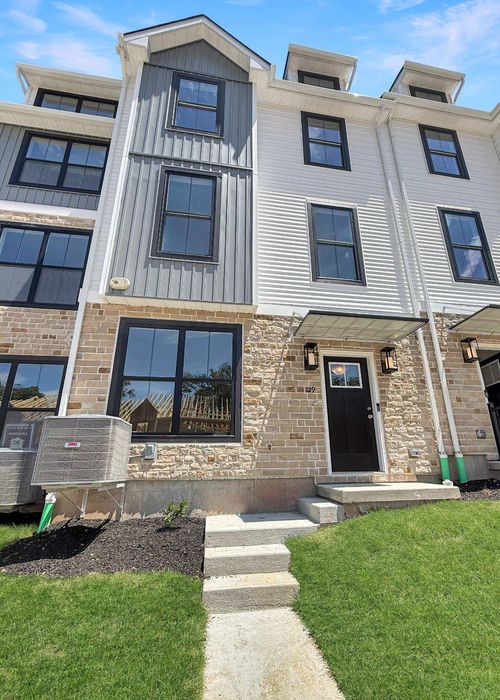 jw-4-25-129 Cobblestone Dr, HARLEYSVILLE, PA, 19438-1794 | Card Image
