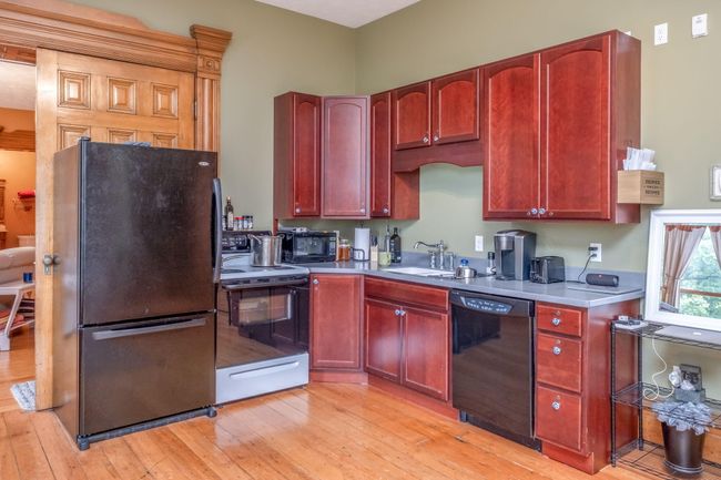414 Maple St, House other with 2 bedrooms, 7 bathrooms and null parking in Big Rapids MI | Image 43