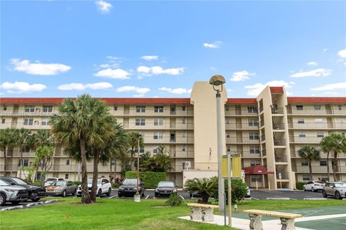 605-3959 Via Poinciana, Lake Worth, FL, 33467-2941 | Card Image
