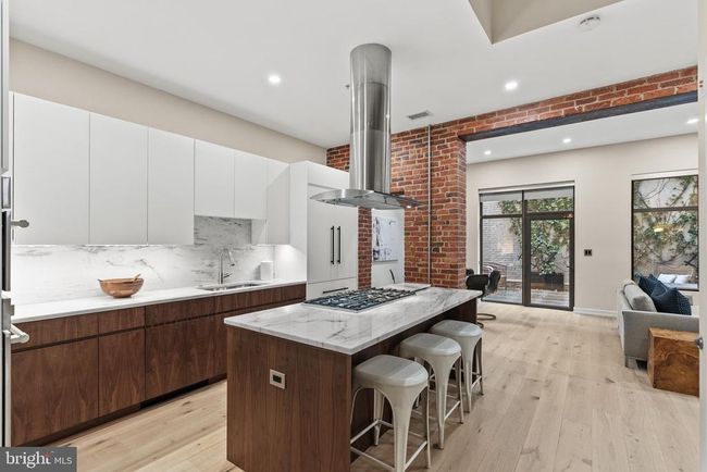 APT-203 - 1413 P St Nw, Condo with 3 bedrooms, 3 bathrooms and null parking in WASHINGTON DC | Image 11