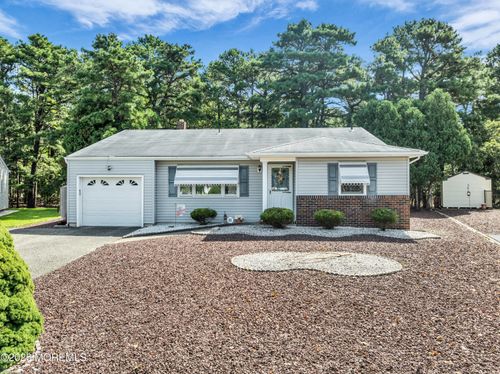 21 Burlington Ct, Toms River, NJ, 08757-6349 | Card Image