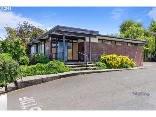 1225 W Main St, Medford, OR, 97501-2934 | Card Image