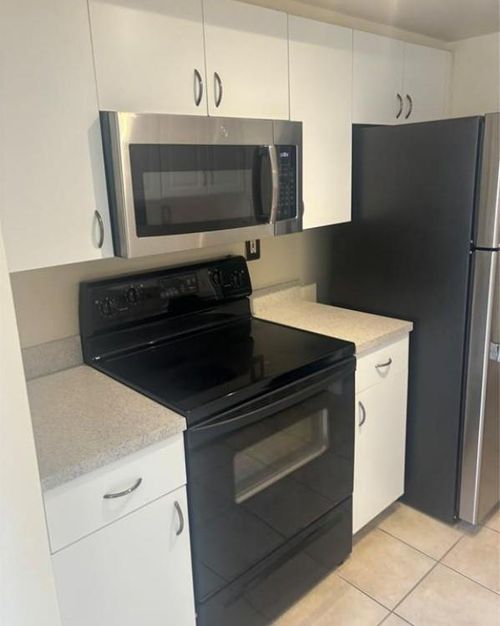 apt-102-3870 Lyons Rd, Coconut Creek, FL, 33073-4493 | Card Image