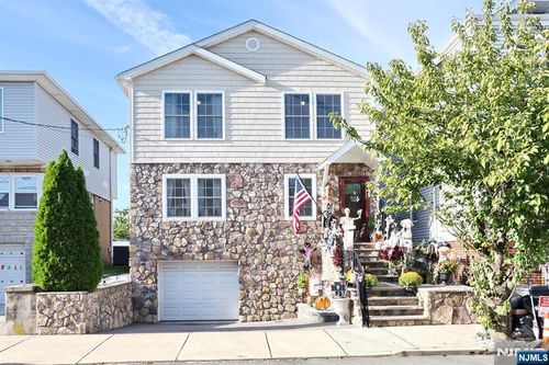 119 Crystal St, North Arlington, NJ, 07031-5613 | Card Image