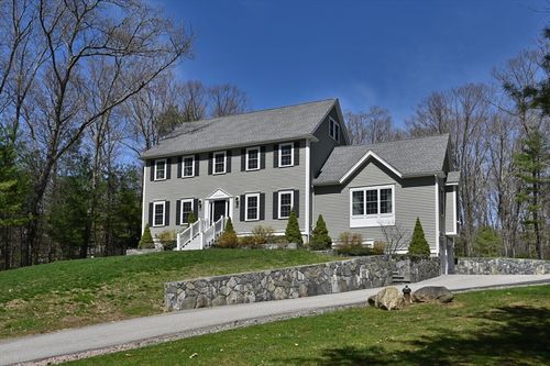 261 Ipswich Rd, Boxford, MA, 01921-1621 | Card Image